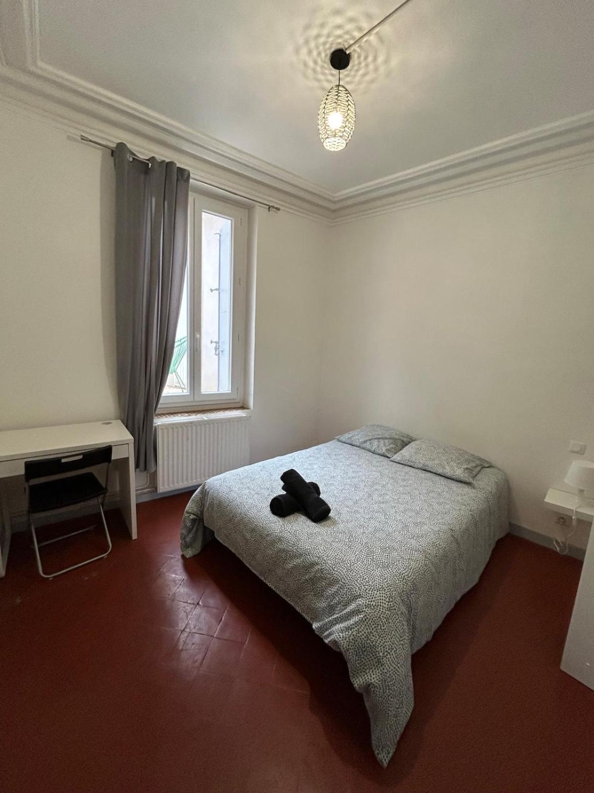 Grand Appartement De 100M2 -Allee Paul Riquet Beziers - 4Chambres - Wifi- Tv Connectee Dış mekan fotoğraf